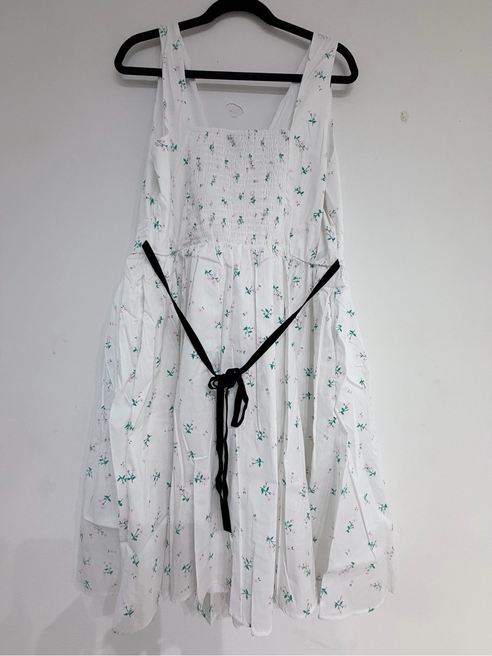 Retro Chic White Pink Floral V-Neck Swing Dress Size 1X NWT